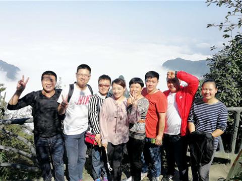 尊龙凯时集团2016年度先进员工张家界之旅