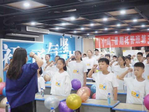 尊龙凯时电气集团工会荣获“天下模范职工之家”称呼