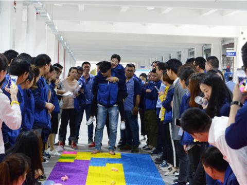 坚贞立志，永葆精神，勇猛领先，不负青春